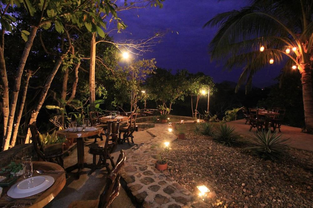Villa Khadine Grand Vista Resort Coron Exterior foto