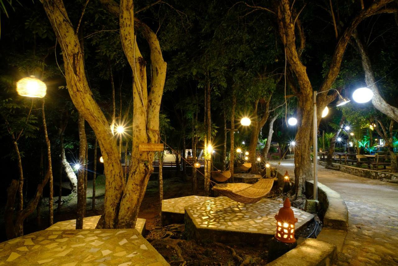 Villa Khadine Grand Vista Resort Coron Exterior foto