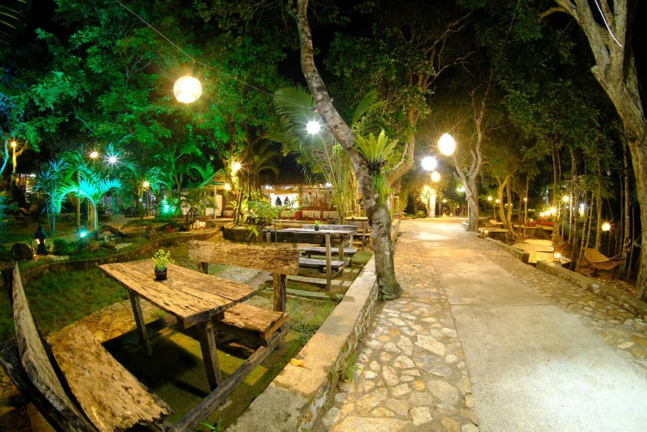 Villa Khadine Grand Vista Resort Coron Exterior foto