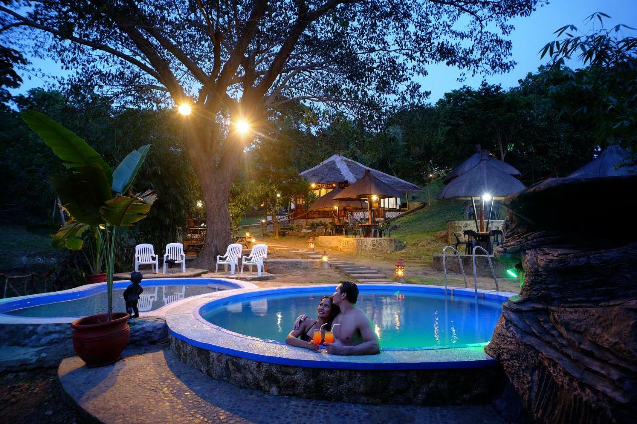 Villa Khadine Grand Vista Resort Coron Exterior foto